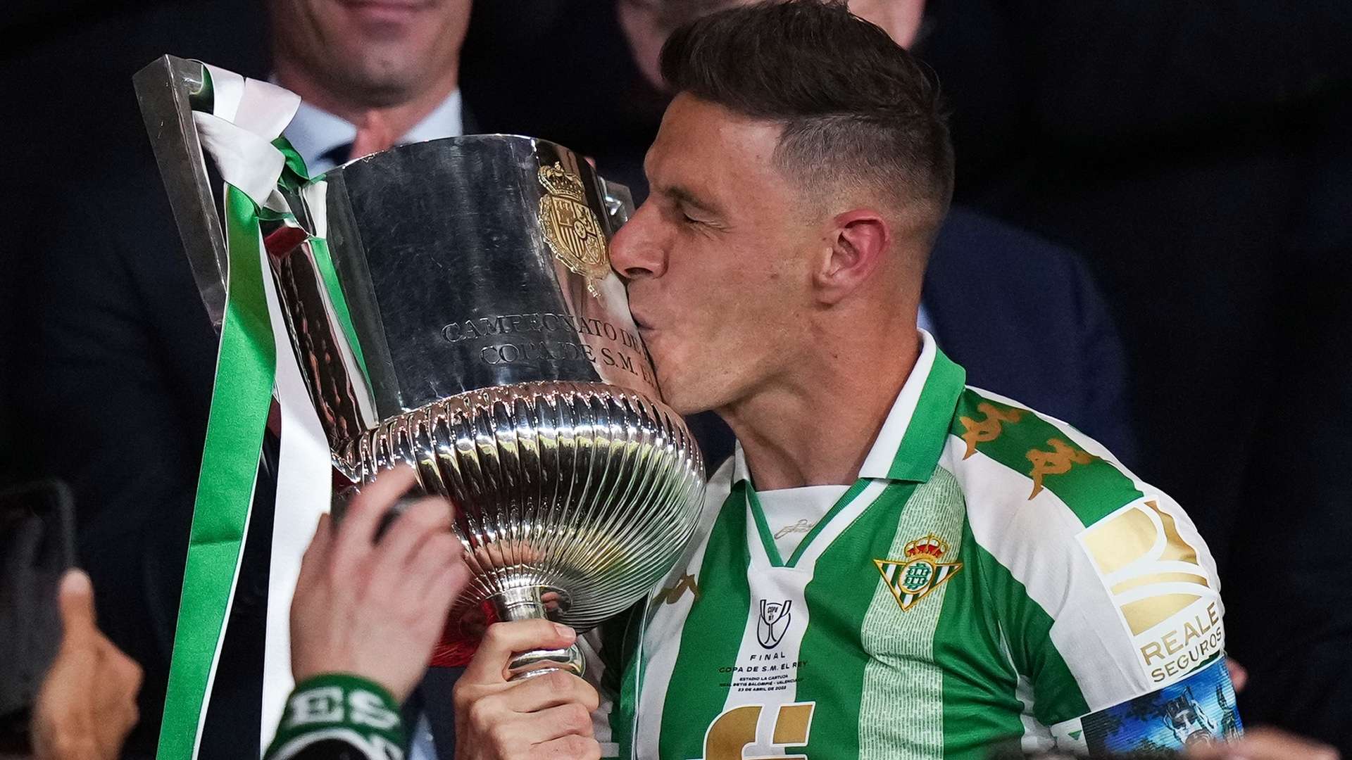 仅反映了球 仅反映了球